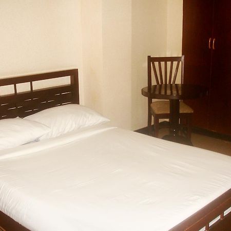 Roxas Midtown Hotel Exterior photo