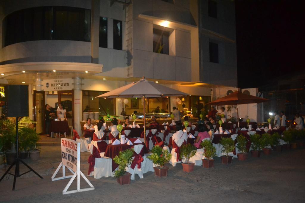 Roxas Midtown Hotel Exterior photo
